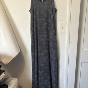 Old Navy Black Geometric Maxi Dress